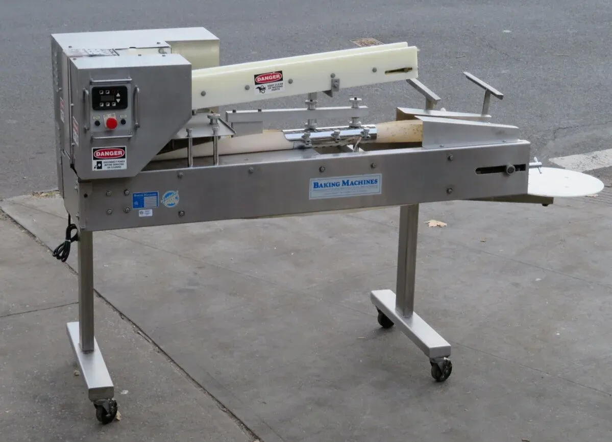 Commercial bagel-forming machine